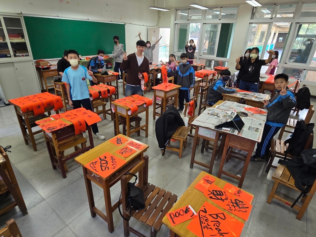 LINE_ALBUM_雙語歡喜迎新年營隊_250210_9 - 複製 - 複製.jpg